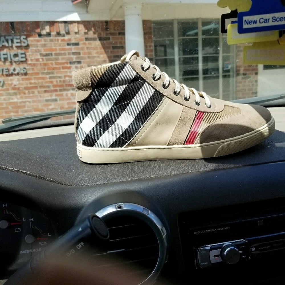 Burberry sneakers